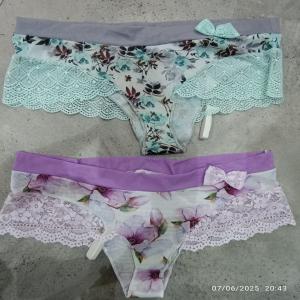 شورت لامبادا طرح گل ابرنگی فری سایز در رنگ بنفش و ابی